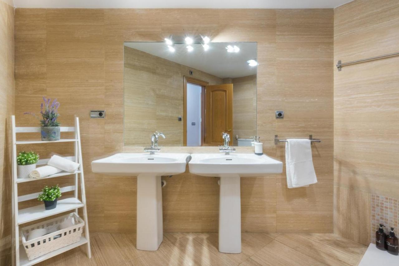 Apartamento Moderno Calle Larios Malaga Exterior photo